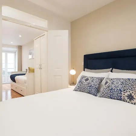 The Modern 1551 Apartment