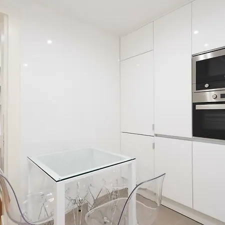 The Modern 1551 Apartment